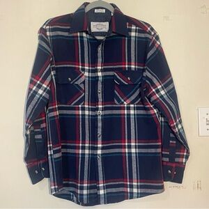 Northwest Territory men’s blue/red/white plaid button down long sleeve shirt  M